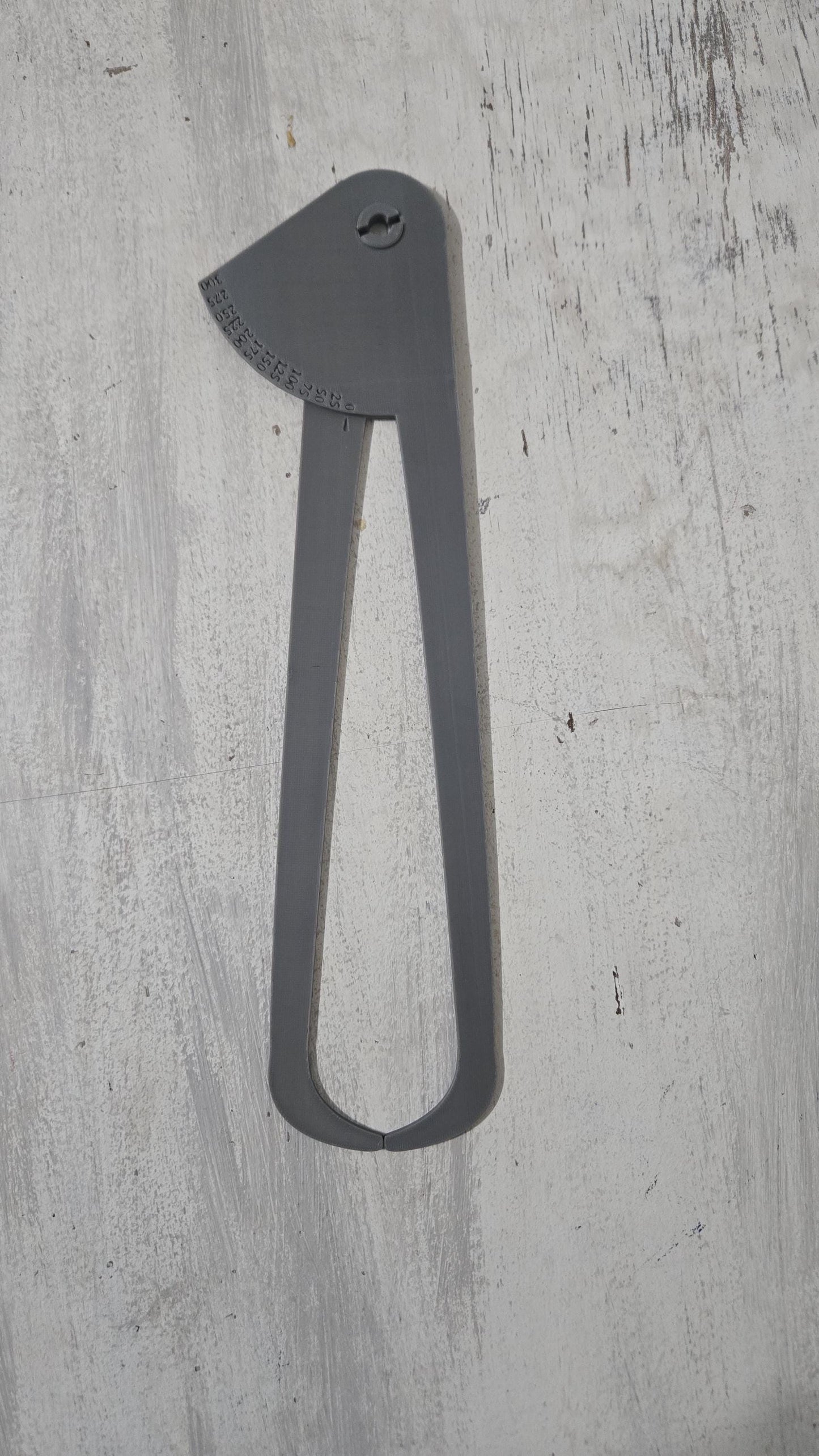 Cosplay Calipers with measurments & Free file download